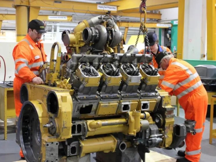 РЕМОНТ ГЛАВНЫХ И ВСПОМОГАТЕЛЬНЫХ ДВИГАТЕЛЕЙ